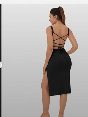 HALARA Black Lace-Up Back Midi Dress